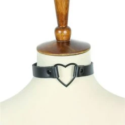 Funk Plus Black Heart Choker - Vinyl